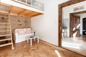 Little Whistle in the heart of Jewish district with AC Budapest